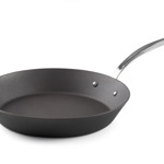 10-inch carbon steel frying pan